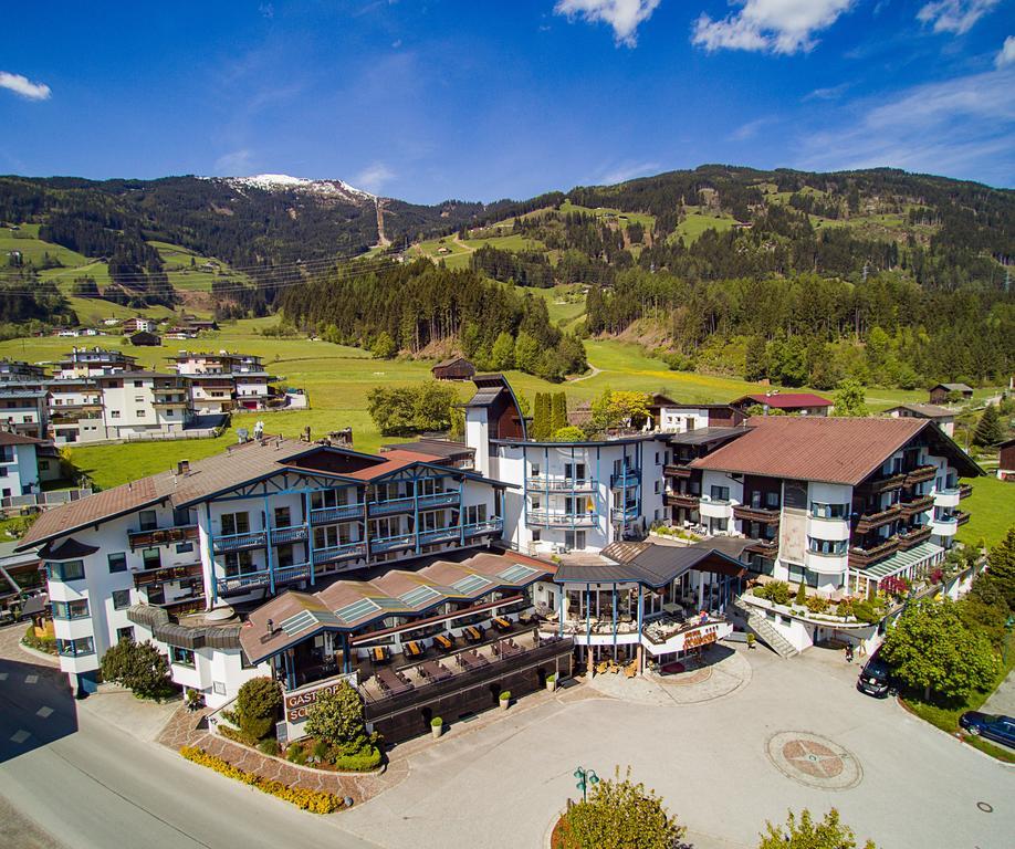 Wohlfuehlhotel Schiestl Fuegen Exterior photo